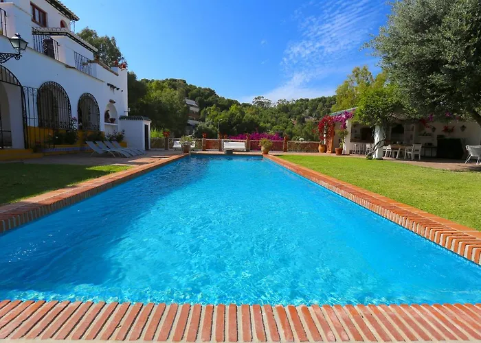 Hacienda Clavero Five Deluxe *