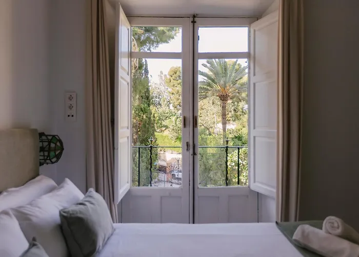 Hacienda Clavero Five Deluxe * Malaga